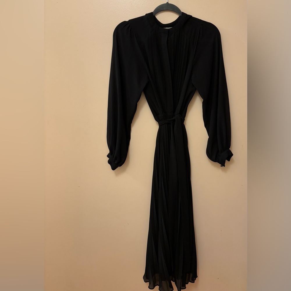 H&M Black Elegant Pleated Midi Dress with Waist Tie - Picture 5 of 6